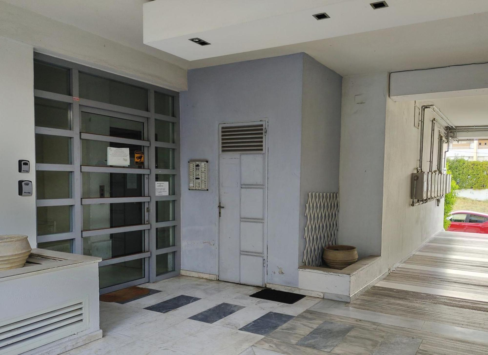 Homely Flat Near Airport 塞萨洛尼基 外观 照片