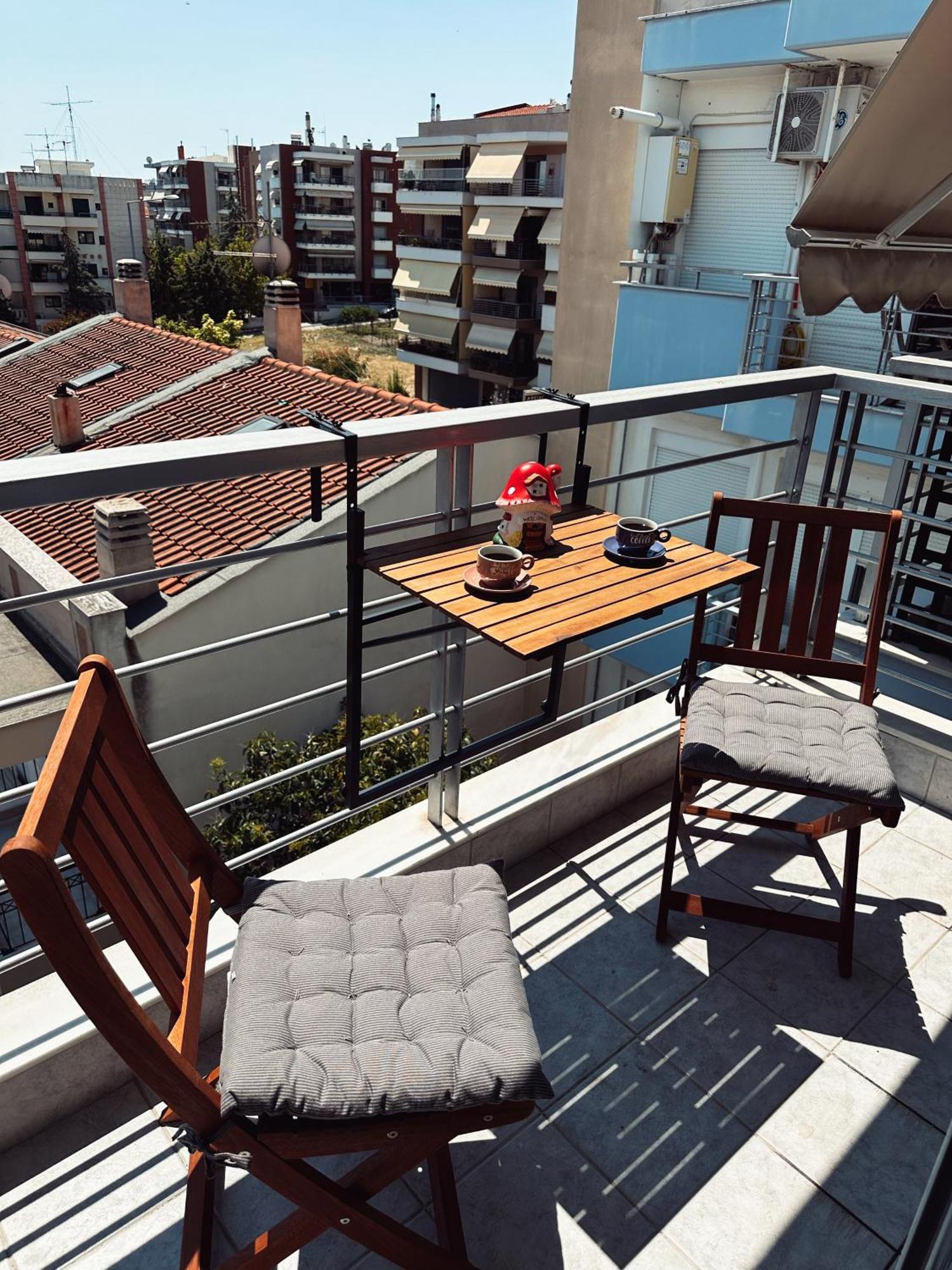 Homely Flat Near Airport 塞萨洛尼基 外观 照片