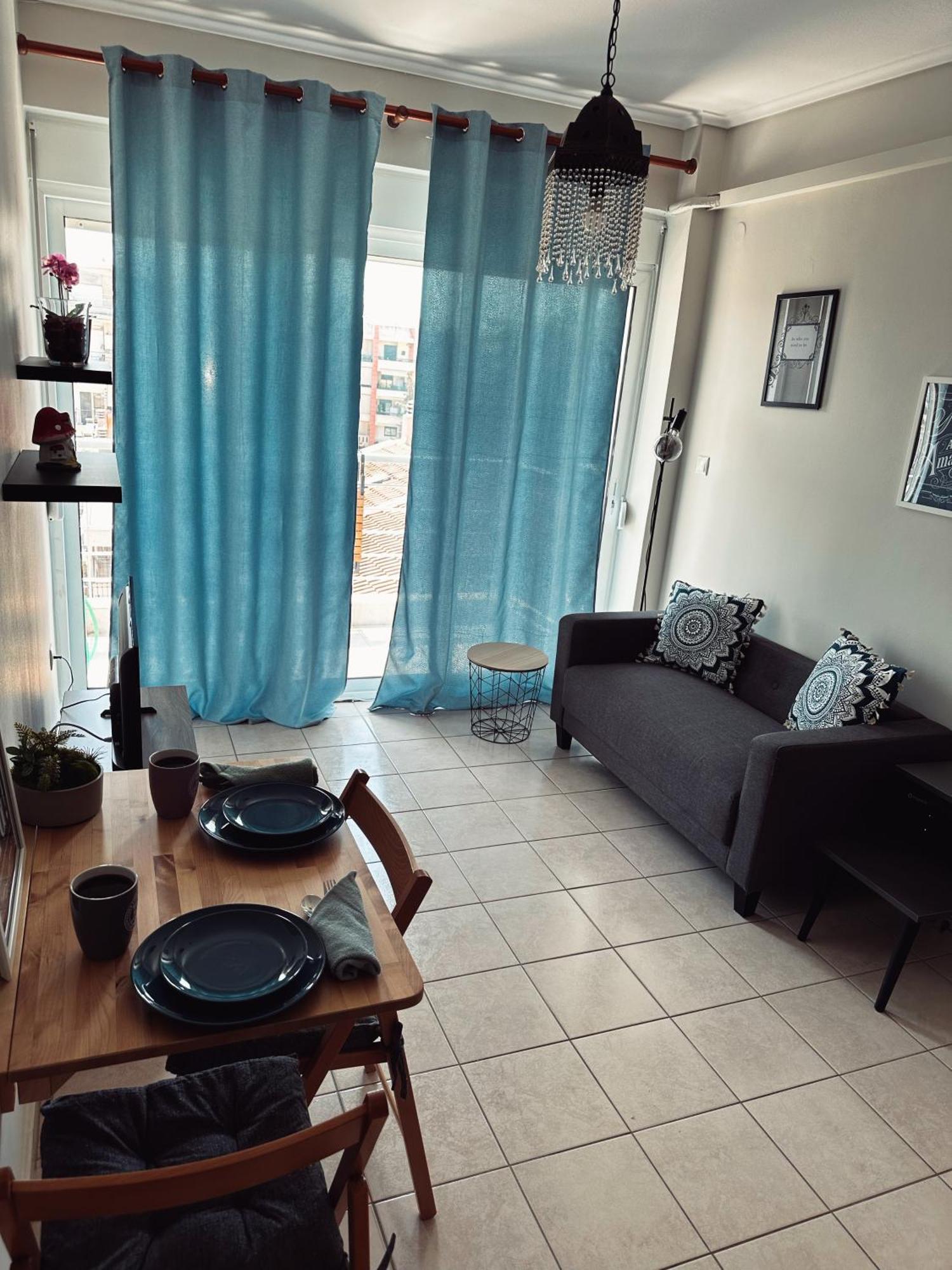 Homely Flat Near Airport 塞萨洛尼基 外观 照片