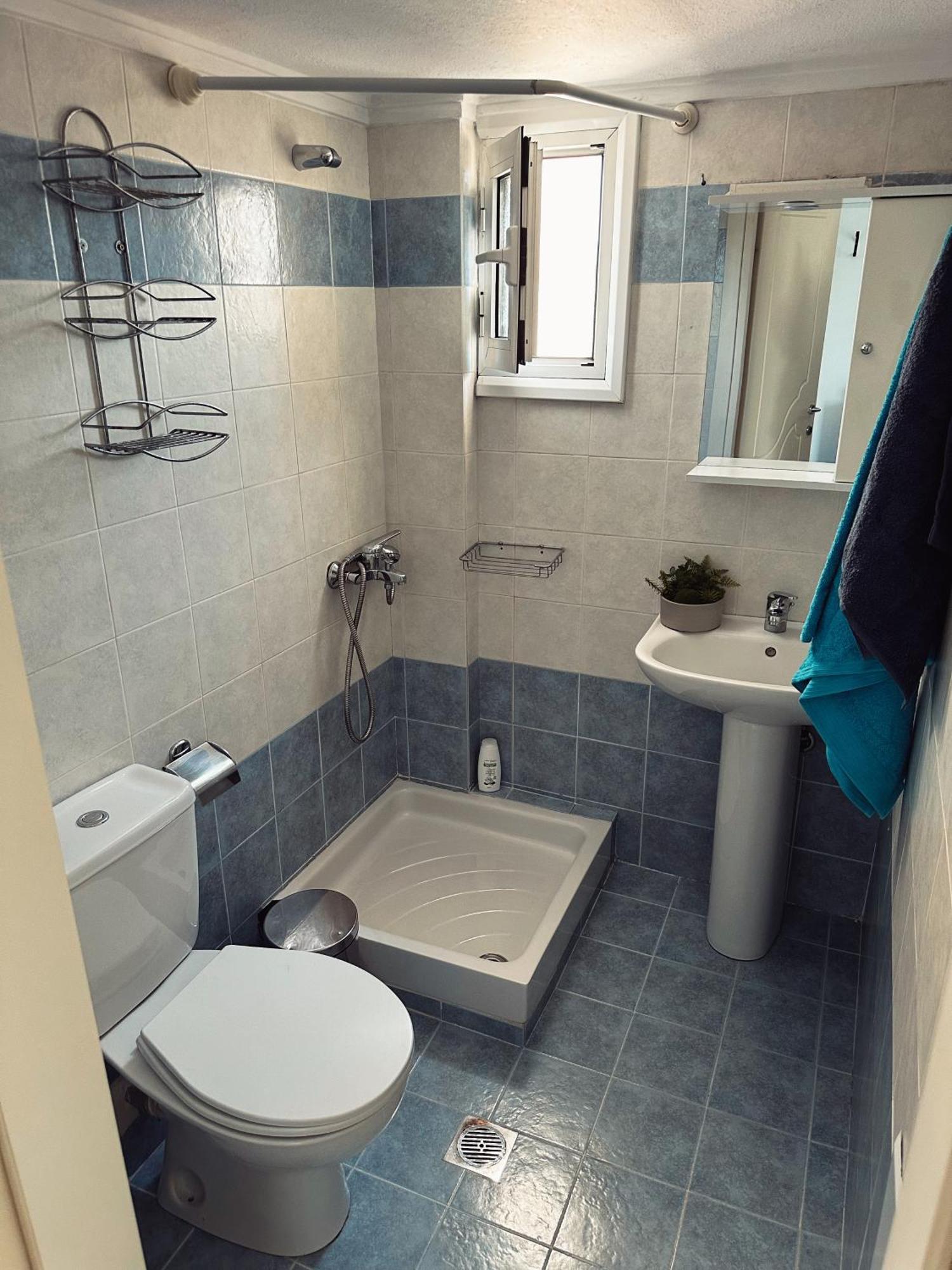 Homely Flat Near Airport 塞萨洛尼基 外观 照片